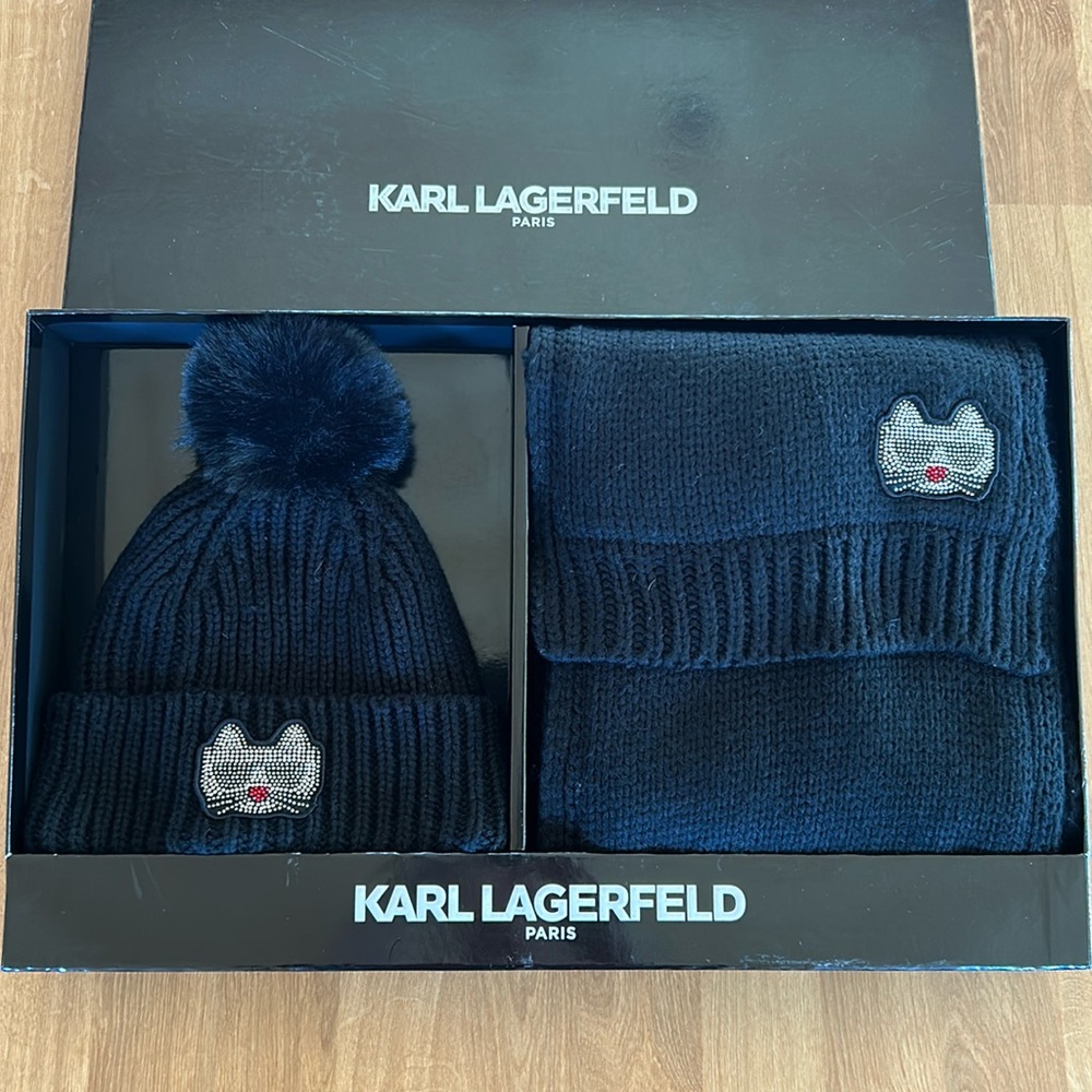 KARL LAGERFELD PARIS disco kitty crystal scarf and hat gift set